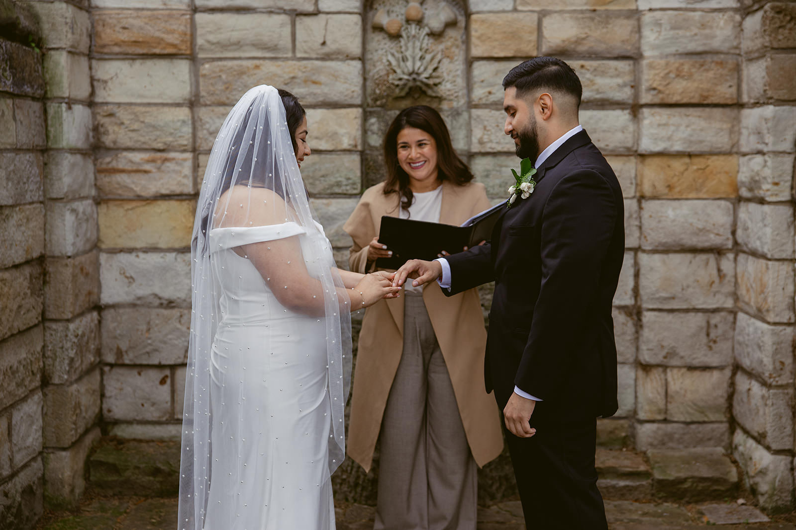 Wedding ceremony officiated by Jennifer Rueda Warnecki