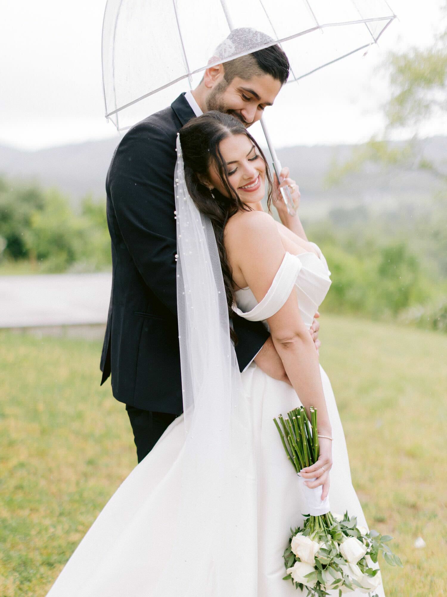 Wedding ceremony officiated by Jennifer Rueda Warnecki
