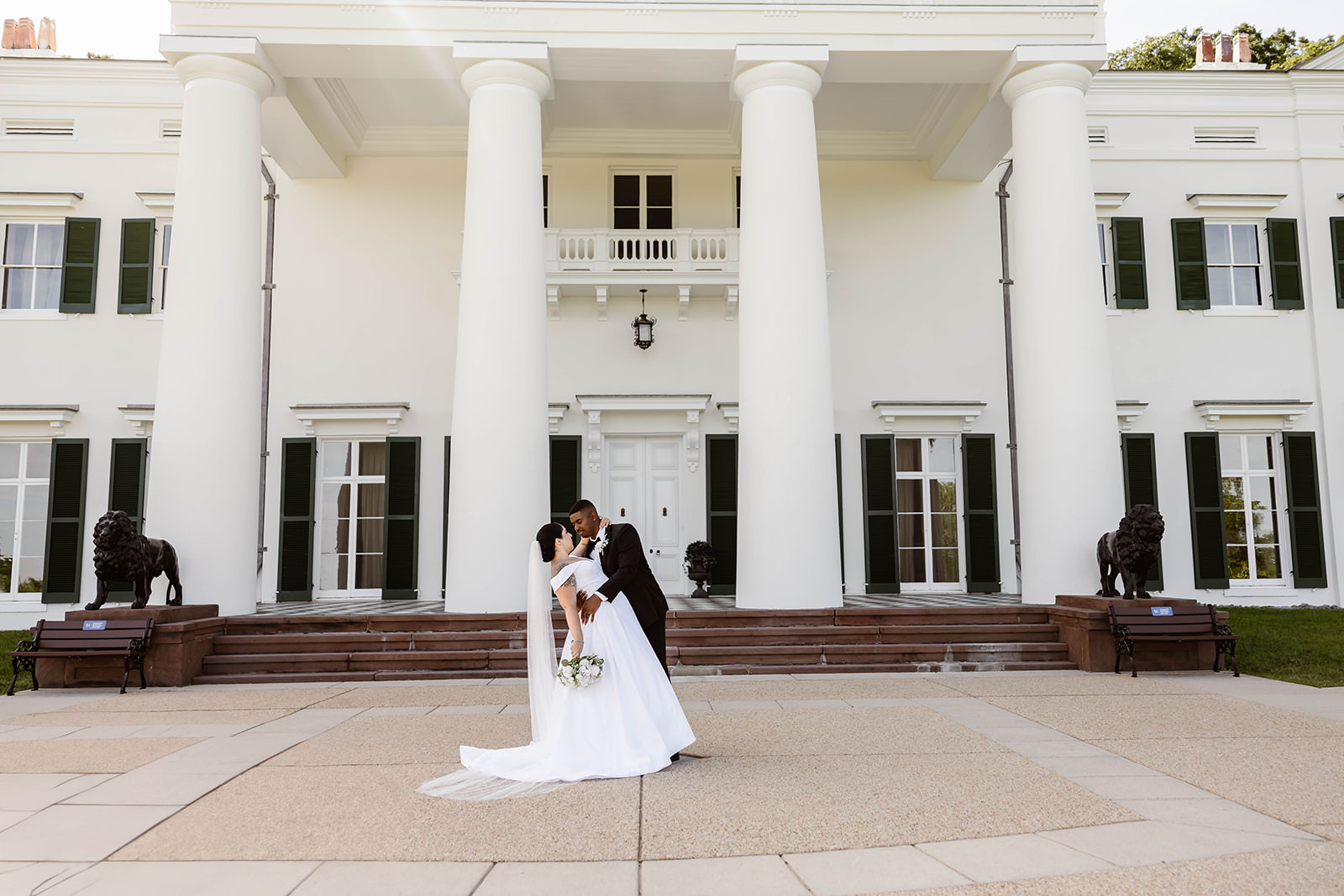 Wedding ceremony officiated by Jennifer Rueda Warnecki