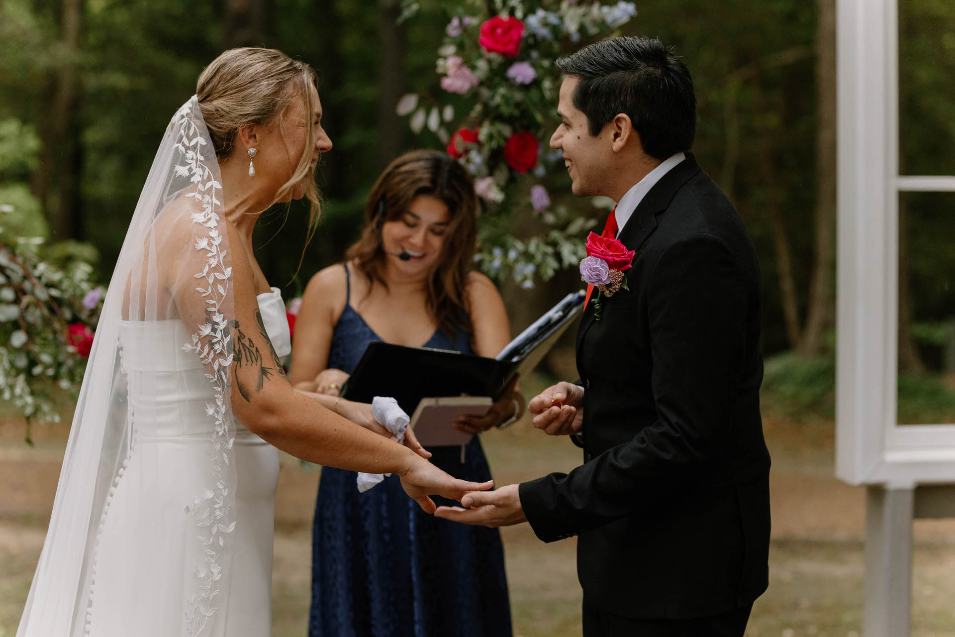 Wedding ceremony officiated by Jennifer Rueda Warnecki